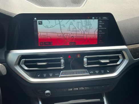 Used 2020 BMW 330i xDrive Sedan w/ Premium Package AWD/4WD image 28