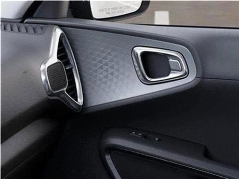 New 2025 Kia Soul LX image 37