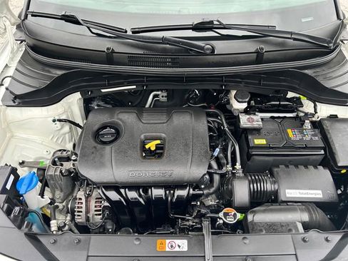 Used 2025 Kia Soul LX image 17