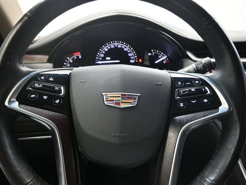 Used 2019 Cadillac XTS Luxury FWD image 7