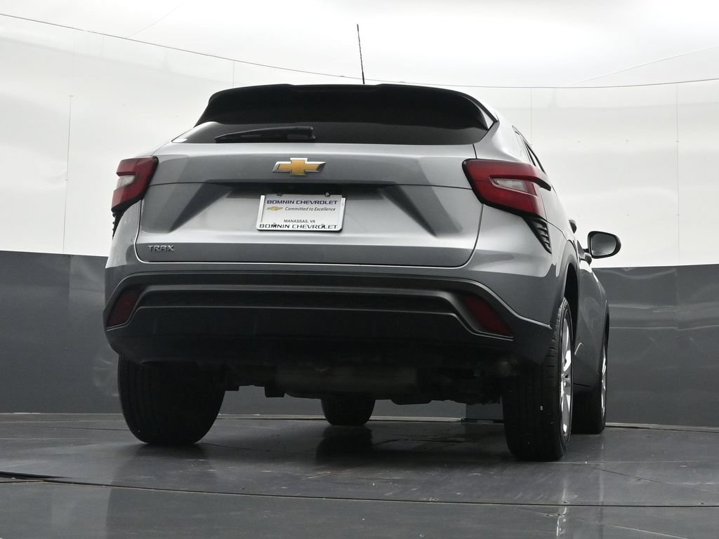 Certified 2024 Chevrolet Trax LS FWD image 33