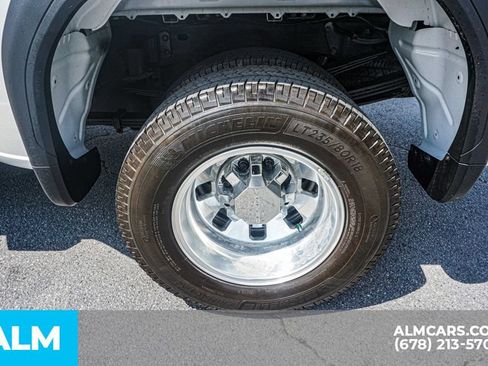 Used 2024 GMC Sierra 3500 Denali Ultimate AWD/4WD image 16