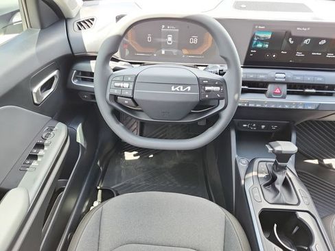New 2026 Kia K4 FWD image 15
