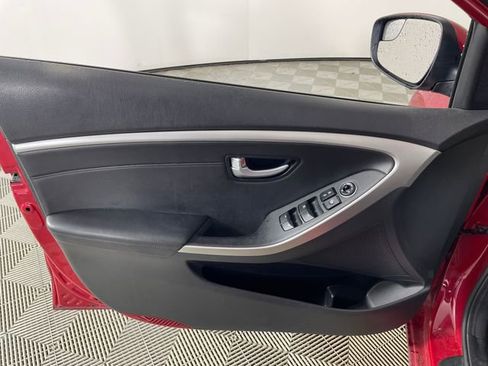 Used 2014 Hyundai Elantra GT w/ Option Group 02 image 10