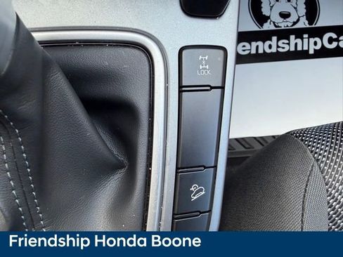 Used 2022 Kia Seltos LX AWD/4WD image 31