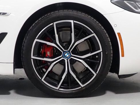 Used 2023 BMW 530e w/ M Sport Package RWD image 49