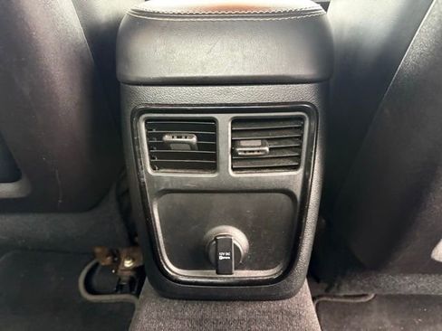 Used 2014 Chrysler 300 S image 29