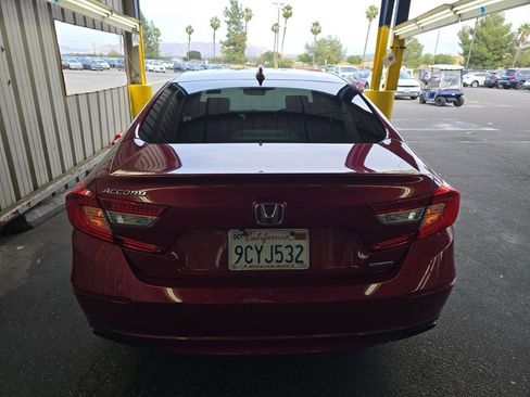 Used 2018 Honda Accord Touring image 13