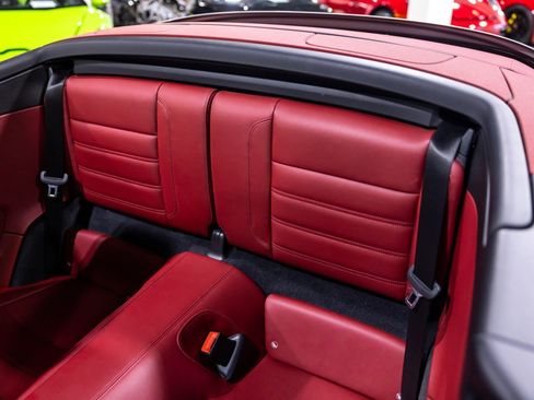Used 2022 Porsche 911 Cabriolet image 37