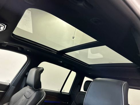 Used 2024 Jeep Grand Cherokee Summit image 27