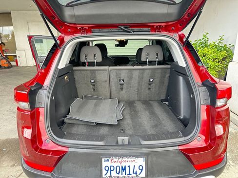 Used 2025 Chevrolet TrailBlazer LT image 31