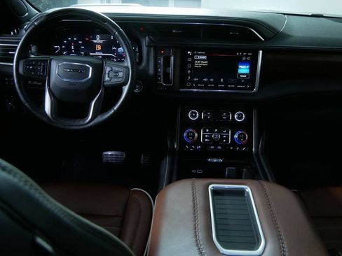 Used 2024 GMC Yukon Denali Ultimate AWD/4WD image 22