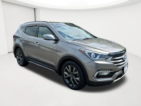 Used 2018 Hyundai Santa Fe Sport 2.0T AWD/4WD image 3