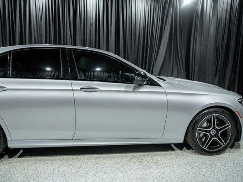 Used 2022 Mercedes-Benz E 350 Sedan image 4