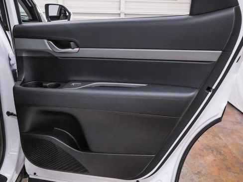 Certified 2025 Hyundai Palisade SEL FWD image 29