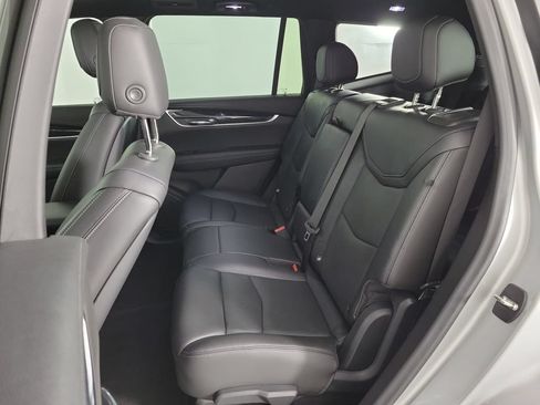 Used 2020 Cadillac XT6 Premium Luxury FWD image 12