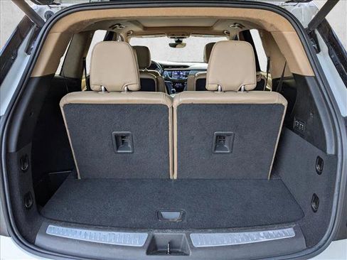 Used 2022 Cadillac XT6 Sport w/ Platinum Package image 6