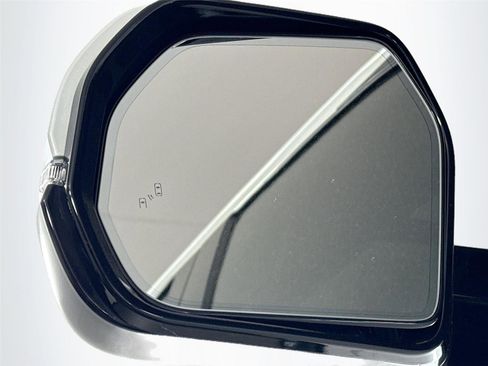 Used 2024 Toyota Tundra Platinum image 5