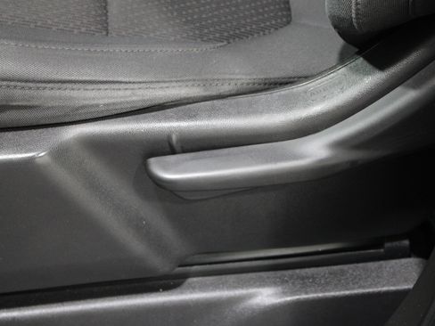 Used 2021 Chevrolet Silverado 1500 Custom AWD/4WD image 5