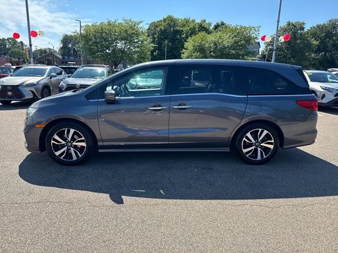Used 2018 Honda Odyssey Elite image 4