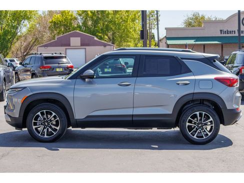 Used 2025 Chevrolet TrailBlazer LT AWD/4WD image 6