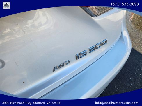 Used 2018 Lexus IS 300 AWD w/ Comfort Package image 11