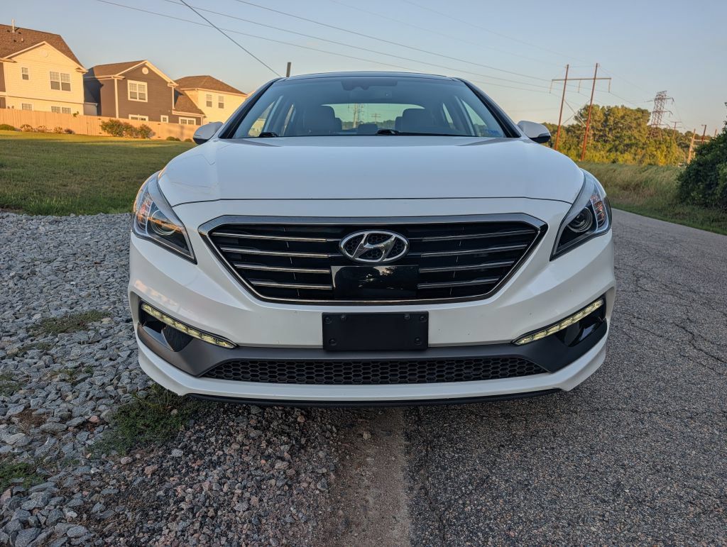 Used 2016 Hyundai Sonata Limited w/ Option Group 05 FWD image 8