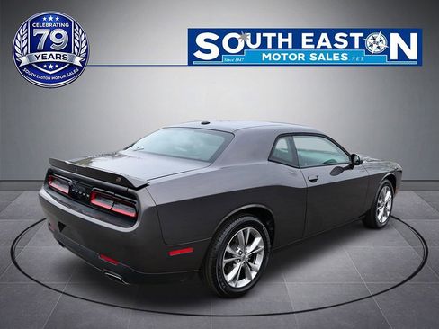 Used 2020 Dodge Challenger SXT AWD/4WD image 5