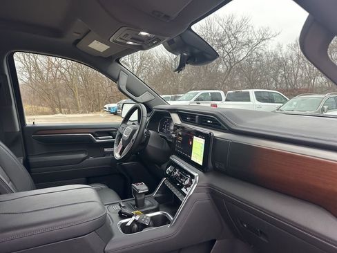 Used 2024 GMC Sierra 1500 Denali w/ Technology Package image 15