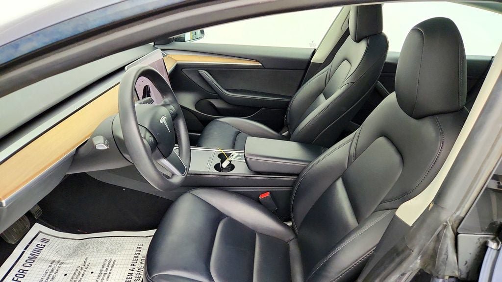 Used 2023 Tesla Model 3 Standard Range RWD image 25