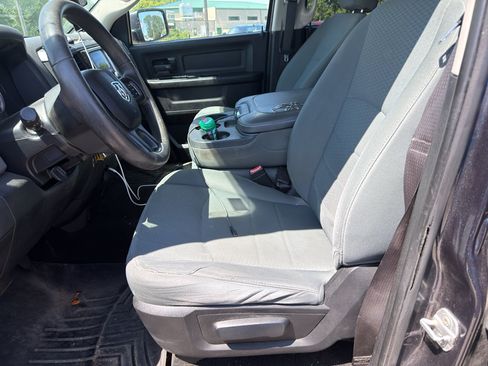 Used 2015 RAM 1500 Express AWD/4WD image 3
