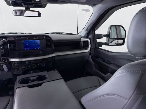 Used 2024 Ford F350 XL w/ Snow Plow Prep Package image 22