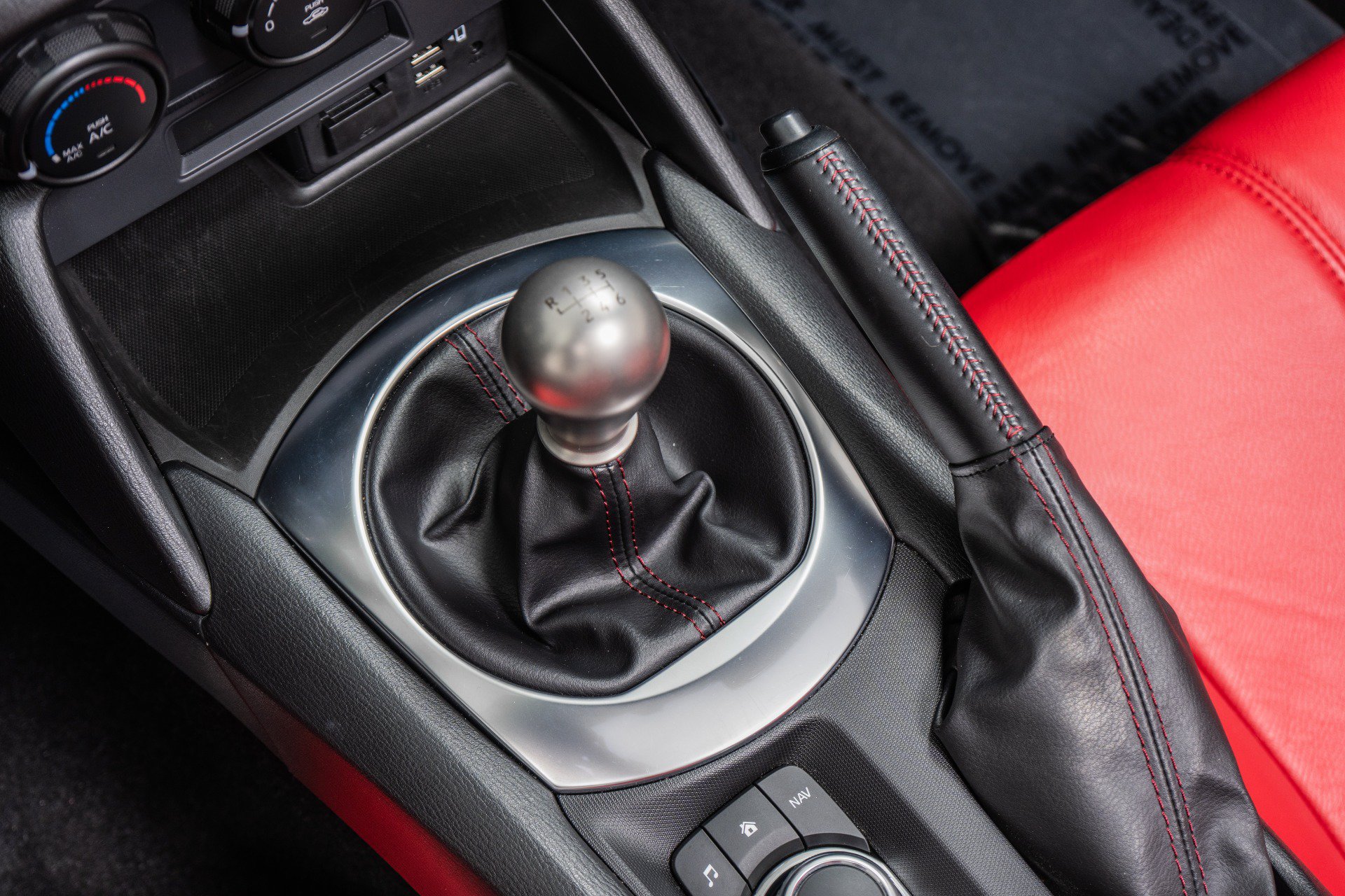 Used 2016 MAZDA MX-5 Miata Club RWD image 27