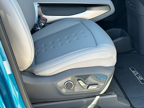 New 2026 Kia EV9 Wind image 13