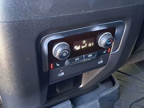 Used 2024 Chevrolet Tahoe High Country image 9