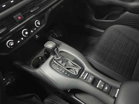 Used 2023 Honda HR-V LX image 26