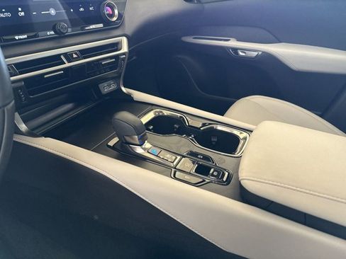 Certified 2025 Lexus RX 350 Premium image 17