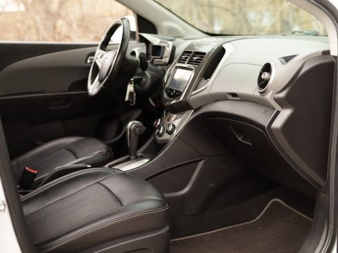 Used 2014 Chevrolet Sonic LTZ image 25