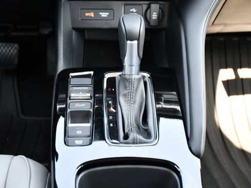 New 2025 Acura Integra image 25