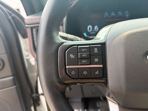 Used 2022 Ford Expedition Limited AWD/4WD image 19