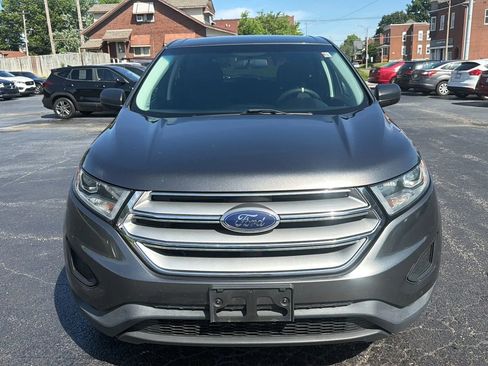 Used 2016 Ford Edge SE FWD image 2