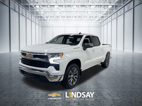 Used 2024 Chevrolet Silverado 1500 LT image 1