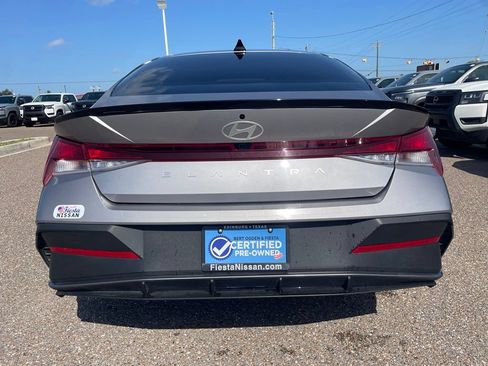 Used 2025 Hyundai Elantra Sport FWD image 6