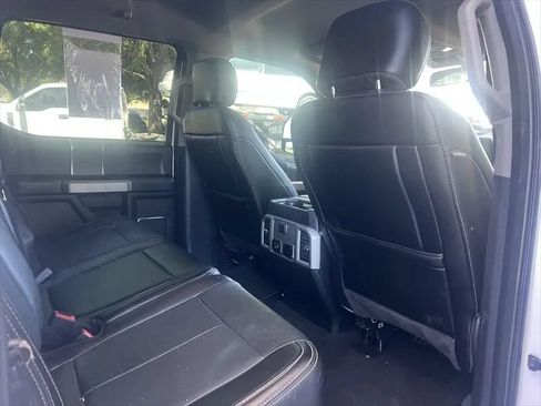 Used 2020 Ford F250 Lariat w/ Lariat Value Package AWD/4WD image 18