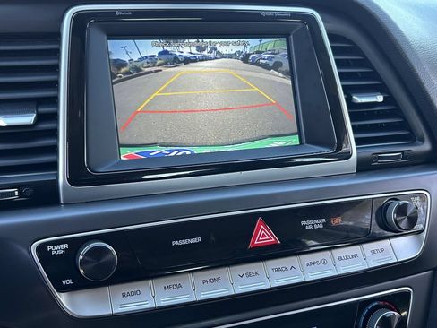Used 2018 Hyundai Sonata Limited FWD image 28