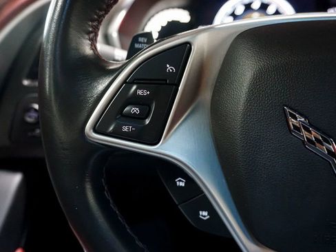 Used 2019 Chevrolet Corvette Stingray Coupe RWD image 23