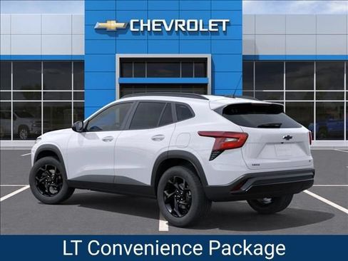 New 2026 Chevrolet Trax LT w/ Driver Confidence Package FWD image 3
