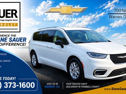 Used 2024 Chrysler Pacifica Touring-L