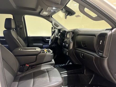 Used 2025 Chevrolet Silverado 2500 W/T w/ WT Convenience Package AWD/4WD image 25