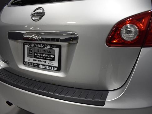 Used 2013 Nissan Rogue S FWD image 12